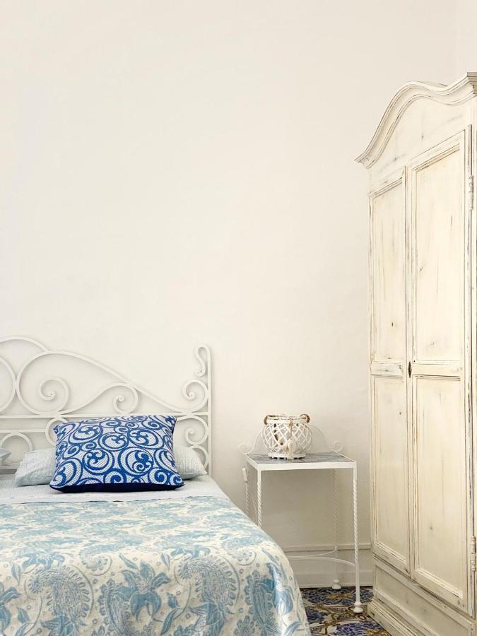 Casa Chiara Hotel Липари Екстериор снимка